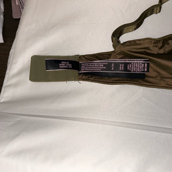 Victoria’s Secret push up bra - Picture 2 of 2